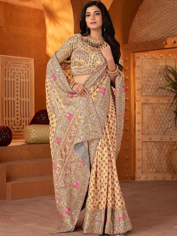 Ethnic_Motifs_Aari_Work_Heavy_Work_Saree_(5.5_Metre_Saree_With_Stitched_Blouse)