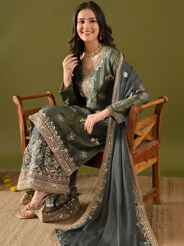 Women_Ethnic_Motifs_Embroidered_Regular_Mirror_Work_Kurta_with_Sharara_&_With_Dupatta