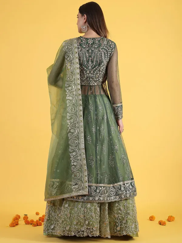Floral_Embroidered_Panelled_V-Neck_Sequinned_Anarkali_Kurta_With_Skirt_&_Dupatta