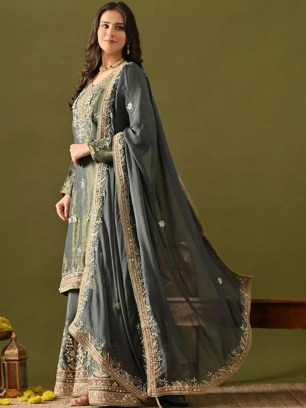 Women_Ethnic_Motifs_Embroidered_Regular_Mirror_Work_Kurta_with_Sharara_&_With_Dupatta