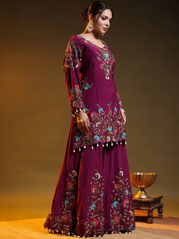 Women_Ethnic_Motifs_Embroidered_Regular_Thread_Work_Silk_Crepe_Kurta_with_Sharara_&_With_Dupatta