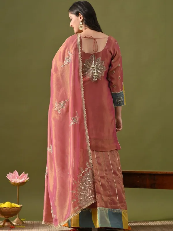Women_Ethnic_Motifs_Embroidered_Regular_Sequinned_Kurta_with_Sharara_&_With_Dupatta
