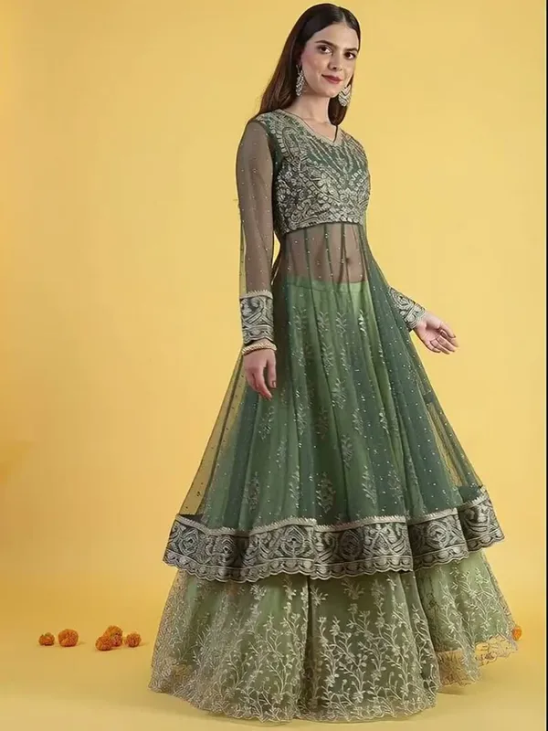 Floral_Embroidered_Panelled_V-Neck_Sequinned_Anarkali_Kurta_With_Skirt_&_Dupatta