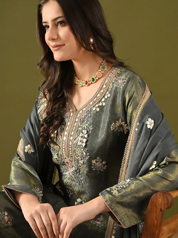 Women_Ethnic_Motifs_Embroidered_Regular_Mirror_Work_Kurta_with_Sharara_&_With_Dupatta