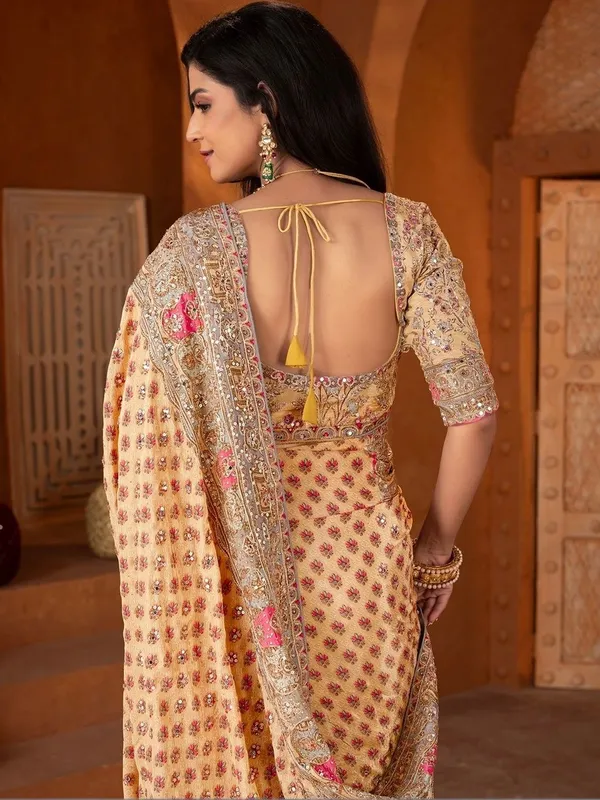 Ethnic_Motifs_Aari_Work_Heavy_Work_Saree_(5.5_Metre_Saree_With_Stitched_Blouse)