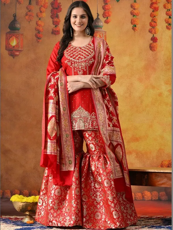 Women_Ethnic_Motifs_Embroidered_Regular_Sequinned_Pure_Silk_Kurta_with_Sharara_&_With_Dupatta