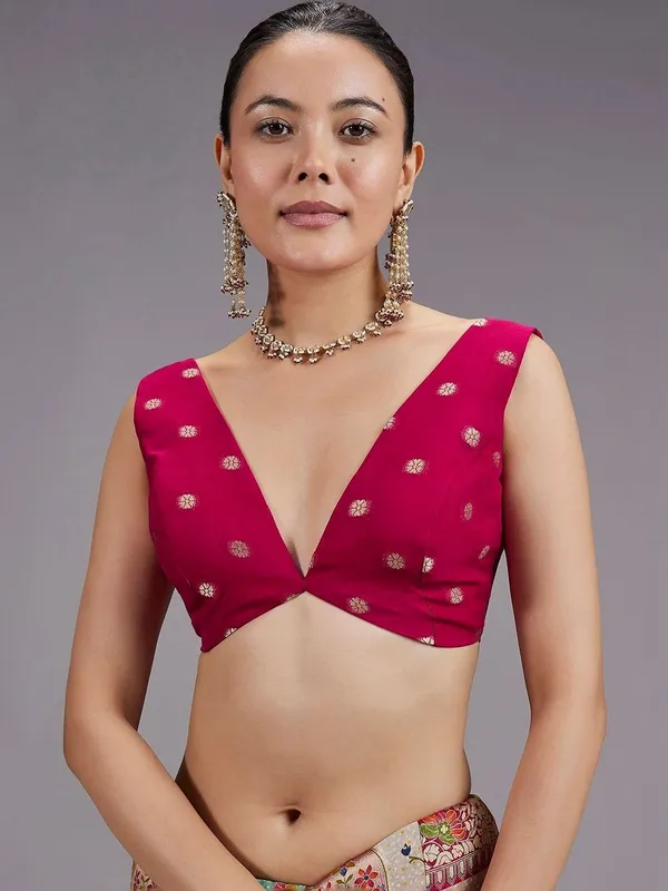 Woven_Design_Zari_Poly_Georgette_Khadi_Saree_(5.5_Metre_Saree_With_Stitched_Blouse)