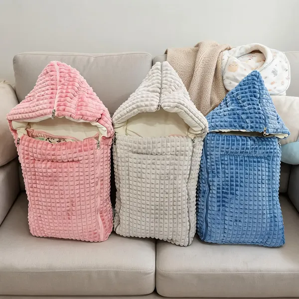 Cotton_Quilted_Hooded_Baby_Carry_Cot_For_Newborns