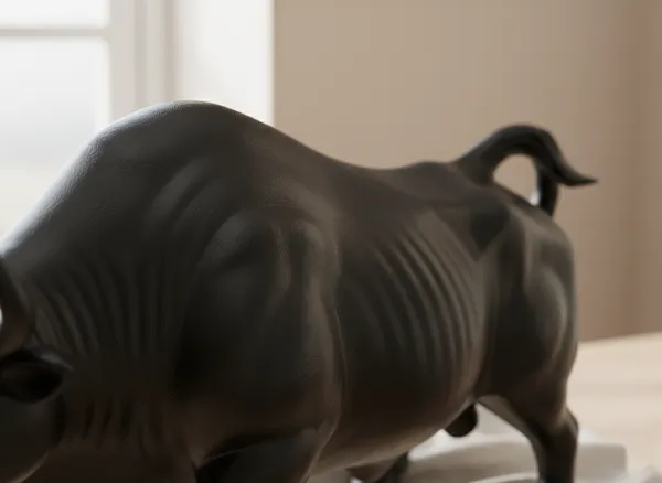 Majestic_Bull_Statue_Minimalist_Strength_Decor_Black
