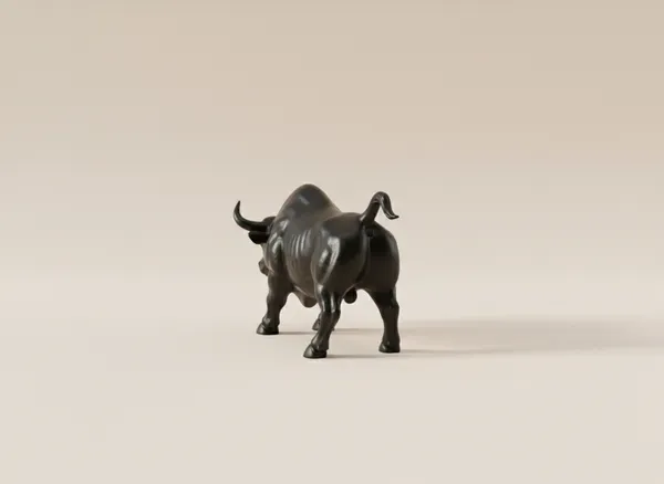 Majestic_Bull_Statue_Minimalist_Strength_Decor_Black