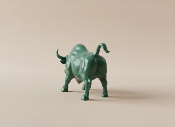 Majestic_Bull_Statue_Minimalist_Strength_Decor_Green