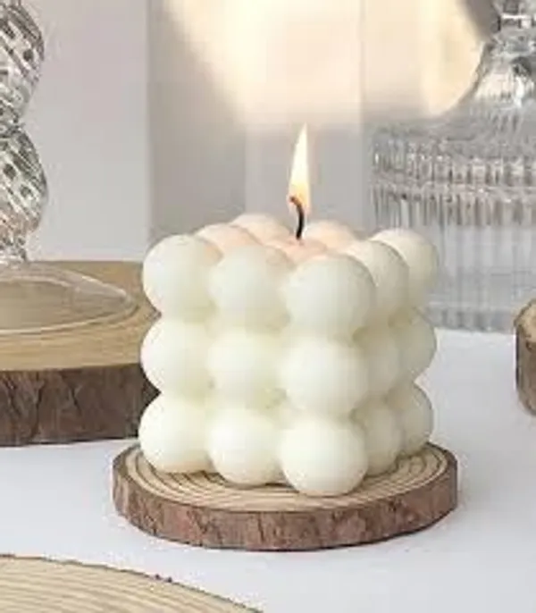 White_And_Yellow_Soy_Wax_Scented_Candles_For_Home_Decor