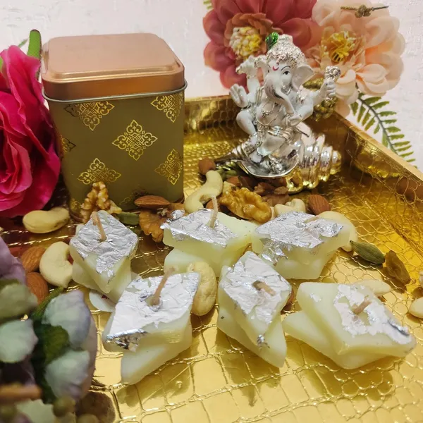 White_Soy_Wax_Scented_Candles_For_Home_Decor