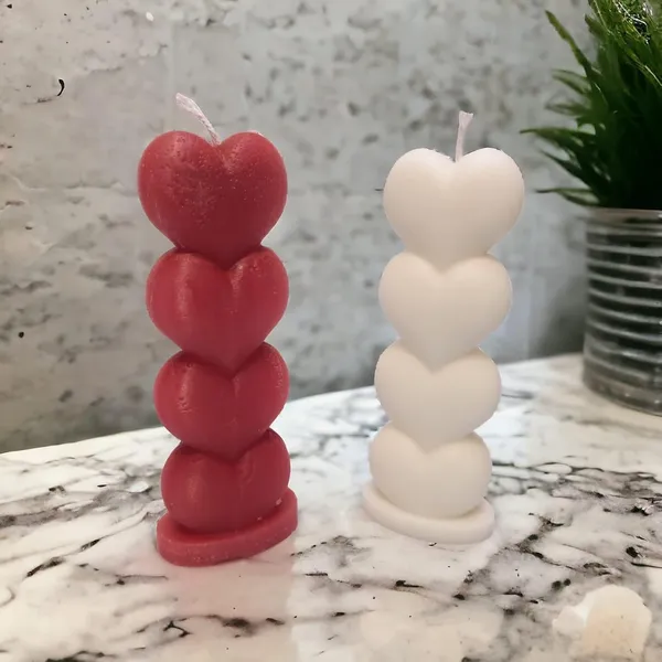 Red_And_White_Soy_Wax_Scented_Candles_For_Home_Decor