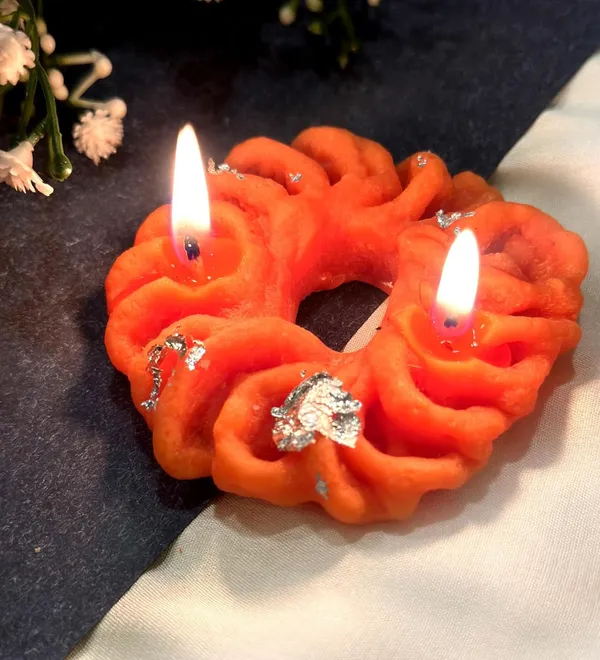 Orange_Soy_Wax_Scented_Candles_For_Home_Decor