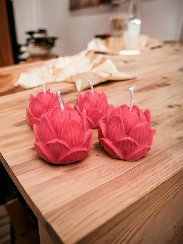 Red_Soy_Wax_Scented_Candles_For_Home_Decor