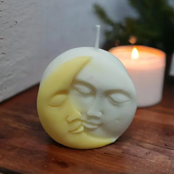 Yellow_And_Red_Soy_Wax_Scented_Candles_For_Home_Decor