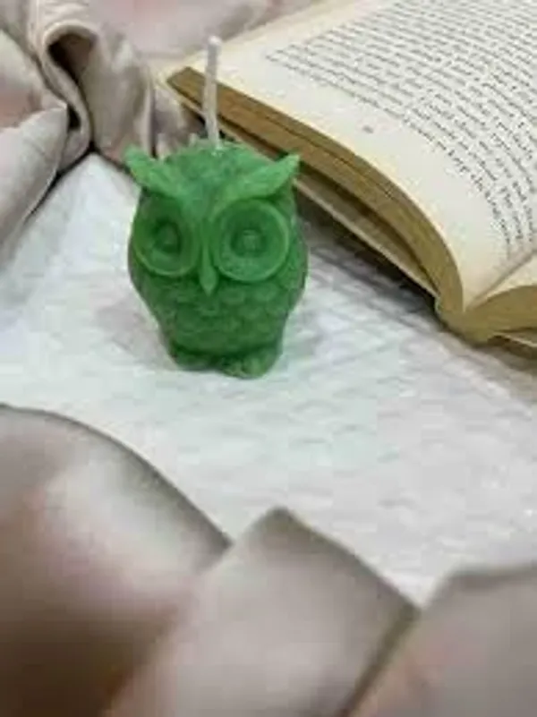Green_Soy_Wax_Scented_Candles_For_Home_Decor