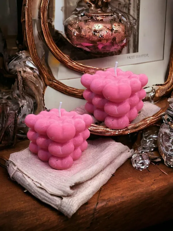 Red_Soy_Wax_Scented_Candles_For_Home_Decor