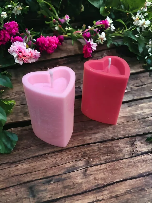 Red_And_Pink_Soy_Wax_Scented_Candles_For_Home_Decor