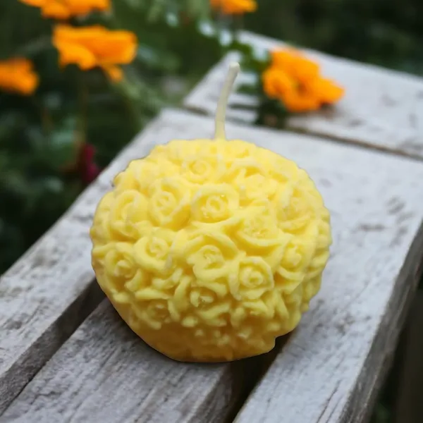 Yellow_Soy_Wax_Scented_Candles_For_Home_Decor