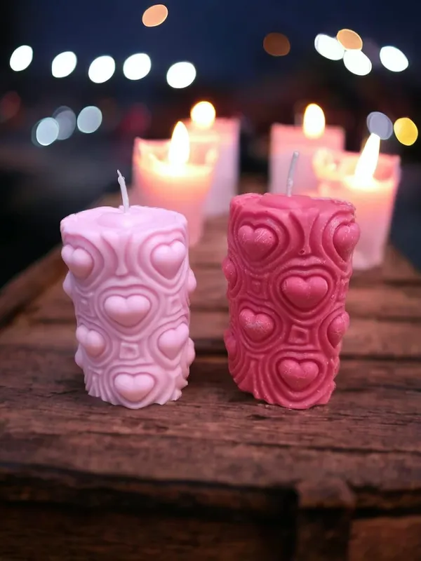 Red_And_Pink_Soy_Wax_Scented_Candles_For_Home_Decor