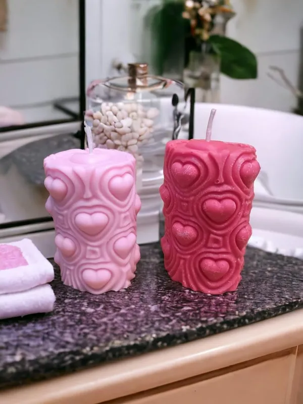Red_And_Pink_Soy_Wax_Scented_Candles_For_Home_Decor