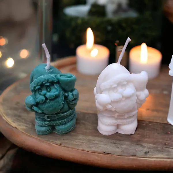 White_And_Green_Soy_Wax_Scented_Candles_For_Home_Decor