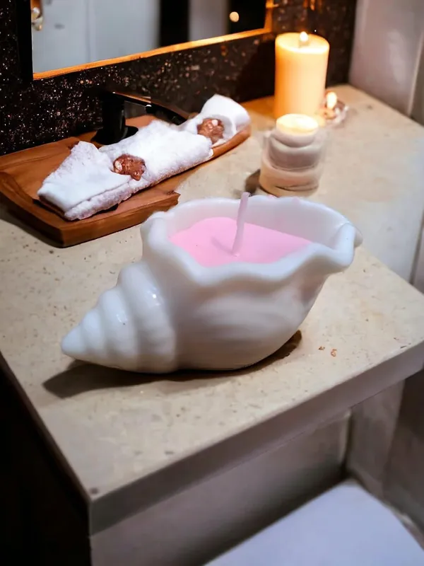 White_Soy_Wax_Scented_Candles_For_Home_Decor