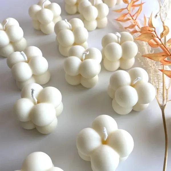 White_Soy_Wax_Scented_Candles_For_Home_Decor