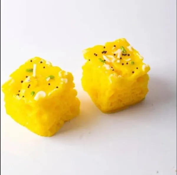 Yellow_Soy_Wax_Scented_Candles_For_Home_Decor