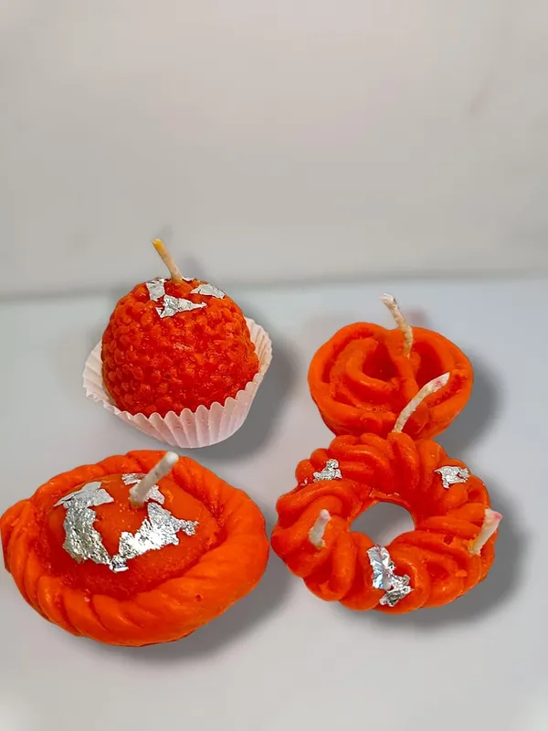 Orange_Soy_Wax_Scented_Candles_For_Home_Decor
