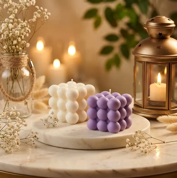 White_And_Violet_Soy_Wax_Scented_Candles_For_Home_Decor