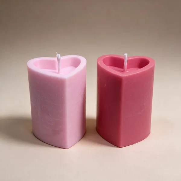 Red_And_Pink_Soy_Wax_Scented_Candles_For_Home_Decor