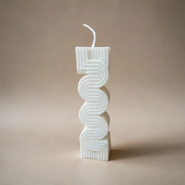 White_And_Green_Soy_Wax_Scented_Candles_For_Home_Decor
