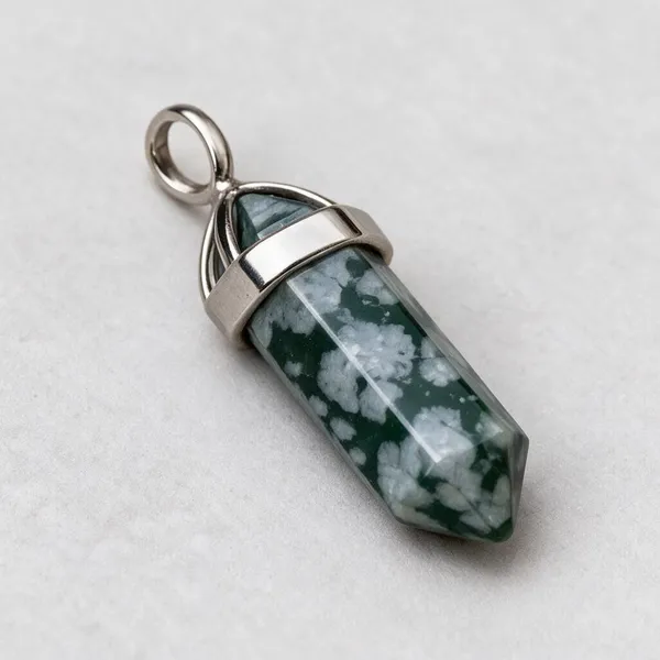 Green_Tree_Agate_Natural_Stone_Pendant_For_Men_And_Women