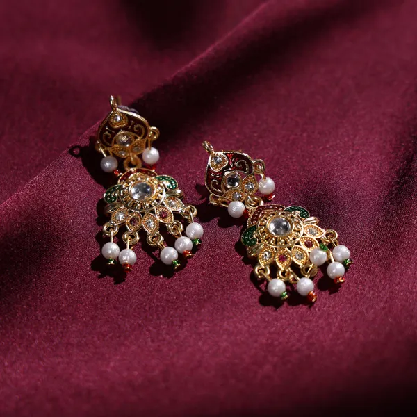 Multicolor_Pearl_Gold_Meenakari_Filigree_Pendant_Rani_Haar_Set_For_Women