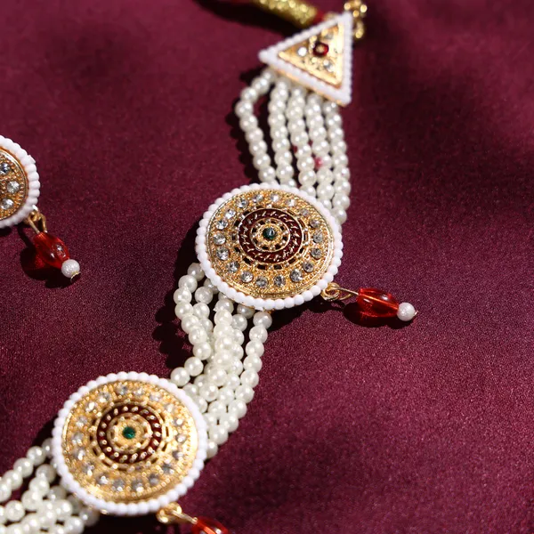 Multicolor_Pearl_Gold_Meenakari_Medallion_Choker_Necklace_Set_For_Women