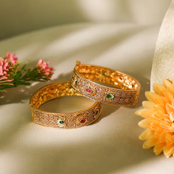 Golden_Brass_Filigree_Screw_Lock_Kada_Bangle_Set_For_Women