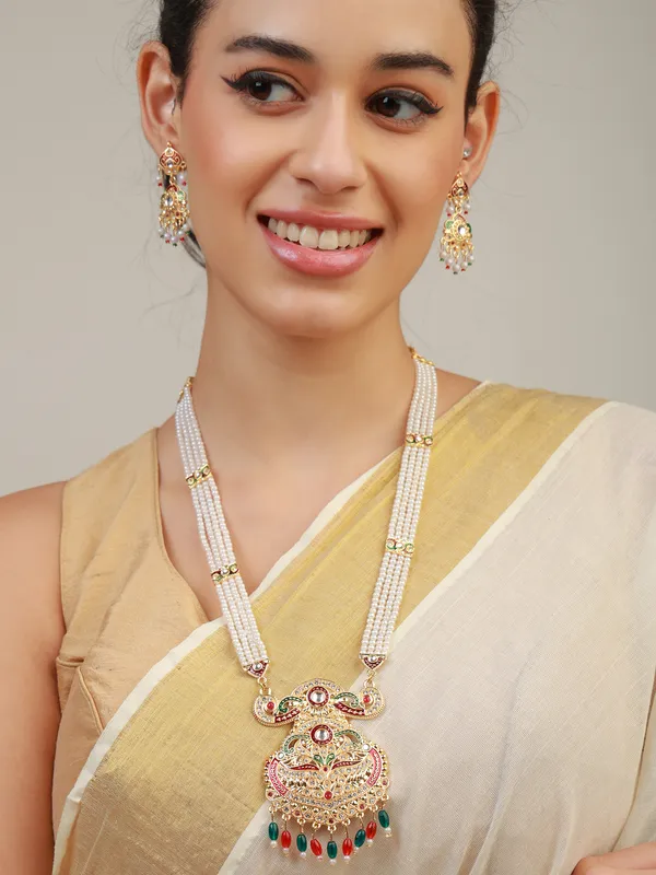 Multicolor_Pearl_Gold_Meenakari_Filigree_Pendant_Rani_Haar_Set_For_Women