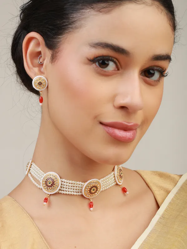 Multicolor_Pearl_Gold_Meenakari_Medallion_Choker_Necklace_Set_For_Women