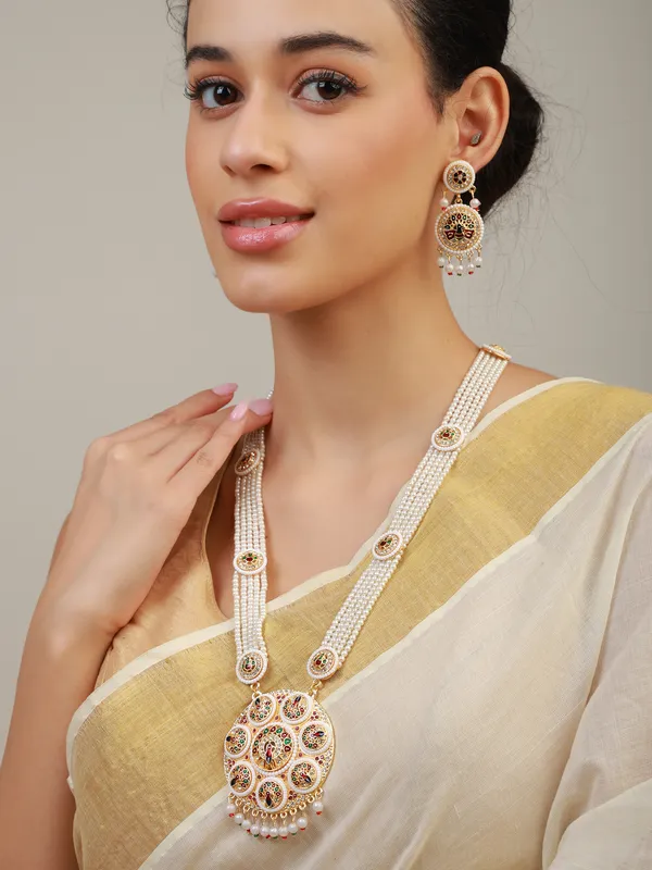 Multicolor_Pearl_Gold_Enamel_Peacock_Medallion_Rani_Haar_Set_For_Women