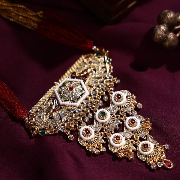 Multicolor_Beaded_Gold_Kundan_Tiered_Medallion_Rani_Haar_For_Women
