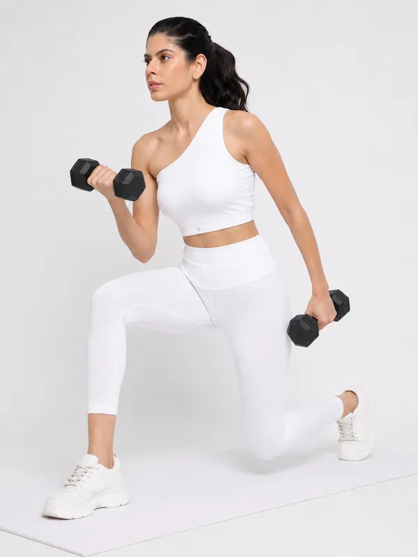 Wear_Jukebox_Free_Spirit_White_Nylon-Spandex_Gym_Wear_Set