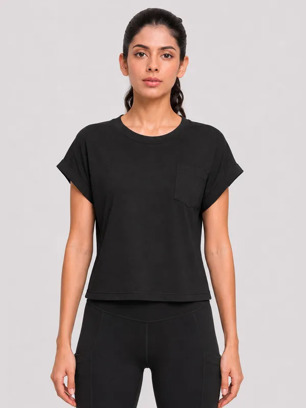 JUST_EASY_Women_Black_Cropped_Crew-Neck_Active_T-Shirt