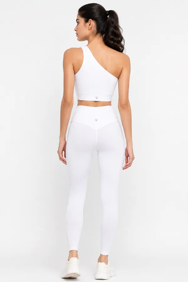 Wear_Jukebox_Free_Spirit_White_Nylon-Spandex_Gym_Wear_Set