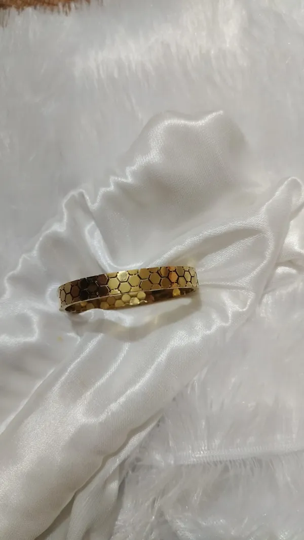 Trisha_Jewels_|_Honeycomb_Open_Cuff_Bracelet_Gold_Plated_Anti_Tarnish_for_Women