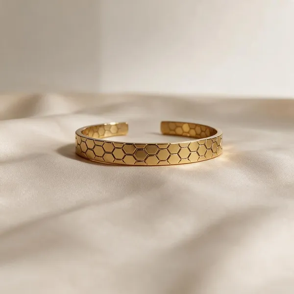 Gold_Plated_Honeycomb_Engraved_Open_Cuff_Bracelet_For_Women