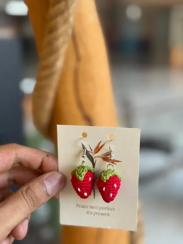 Strawberry_Crochet_Earring