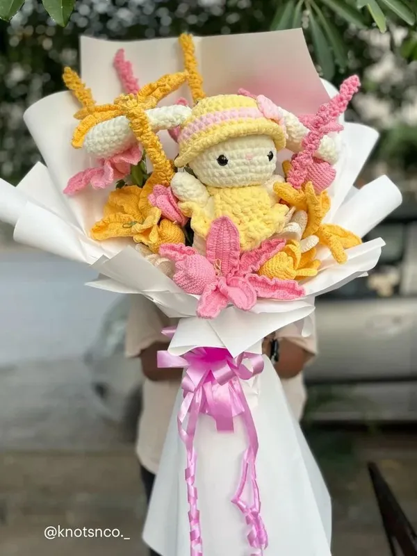Giant_Teddy_Bouquet_5_Feet_Tall